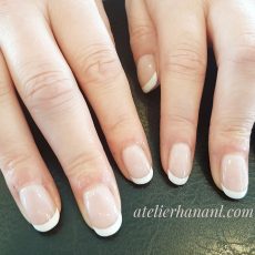 アムステルダムでネイル~シンプル上品フレンチネイルって奥が深い アムステルダムでネイル~シンプル上品フレンチネイルって奥が深い