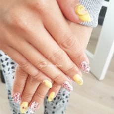 アムステルフェーンでネイル～キラキラミラーボールネイル