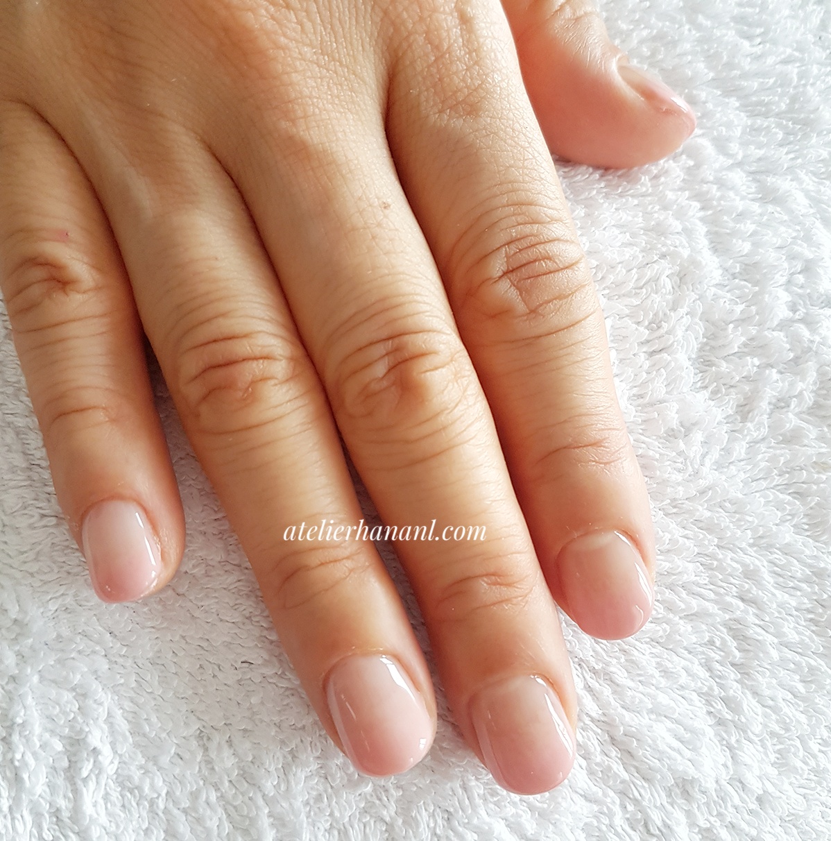 pink ombre natural nail