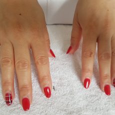 セルフネイルレッスンのために今回はジェルネイルオフだけ